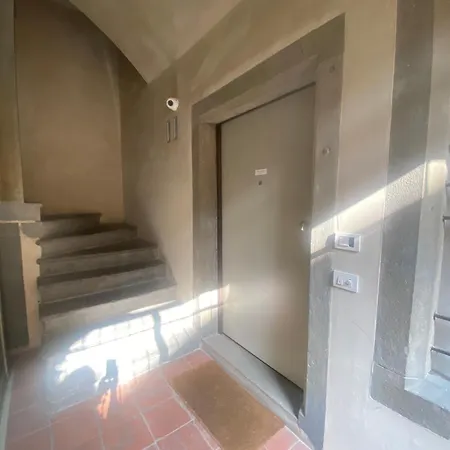 Lägenhet The L I B R A R Y *