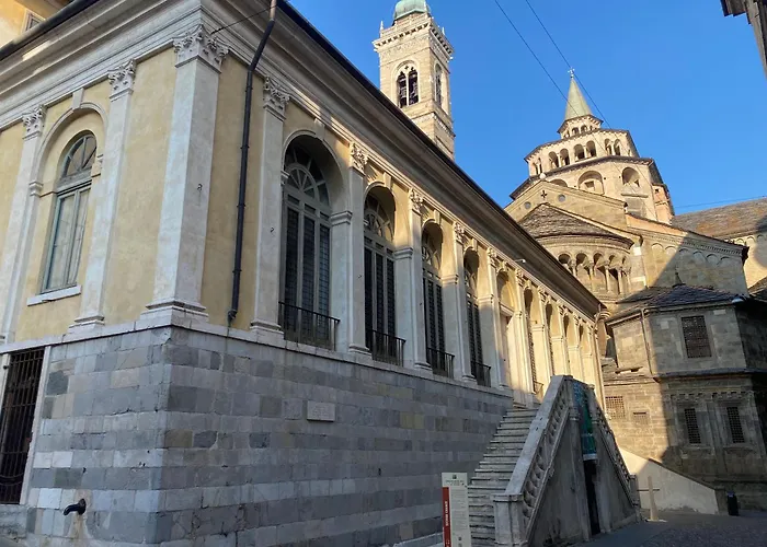 Apartment The L I B R A R Y *