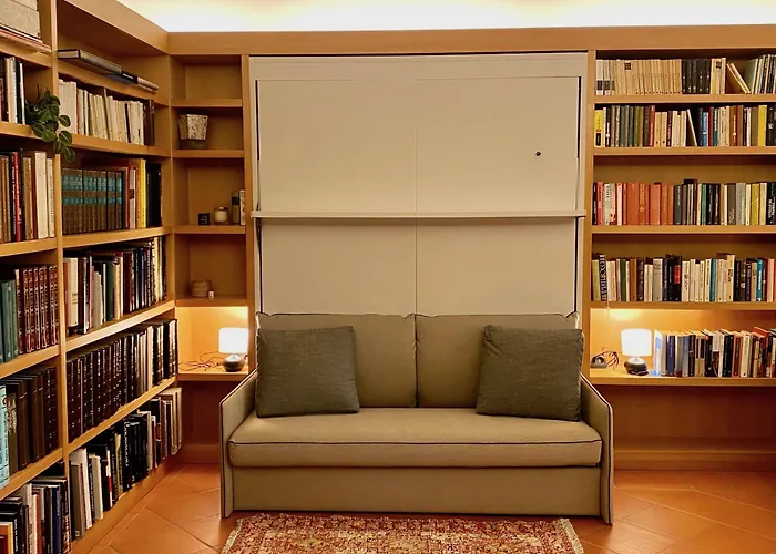 The L I B R A R Y Apartment Bergamo