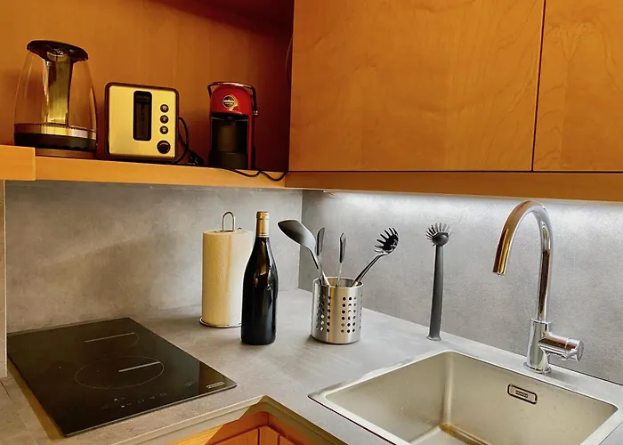 The L I B R A R Y Bergamo