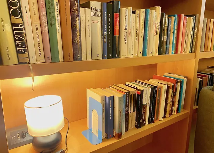 Appartamento The L I B R A R Y *